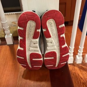 Saucony 4.5 velcro kids